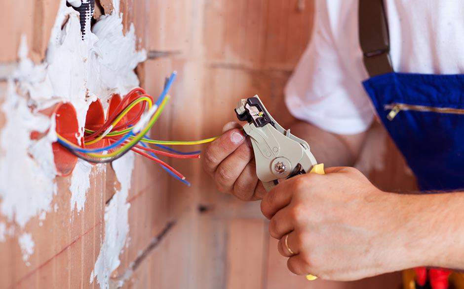 électricien dans le bâtiment Montataire